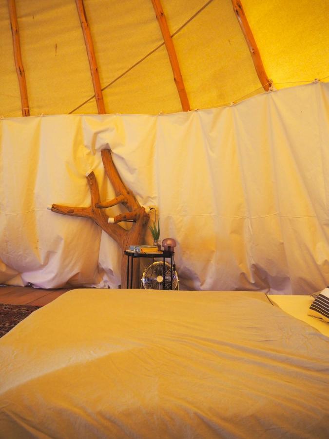 Готель Teepee Barranco Тіндая Екстер'єр фото
